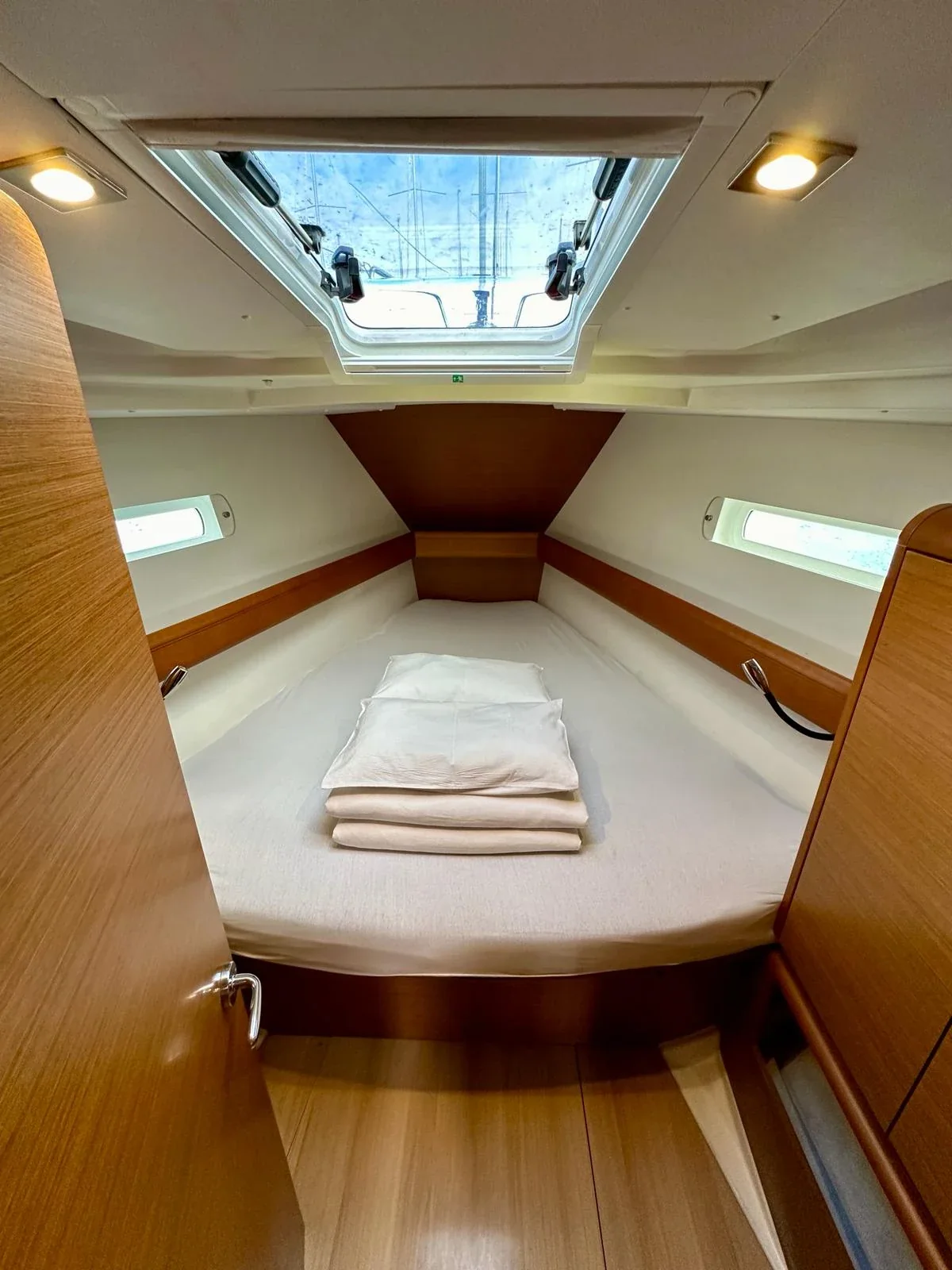 Yacht JEANNEAU Sun Odyssey 449 - Hallyday - Foto 1