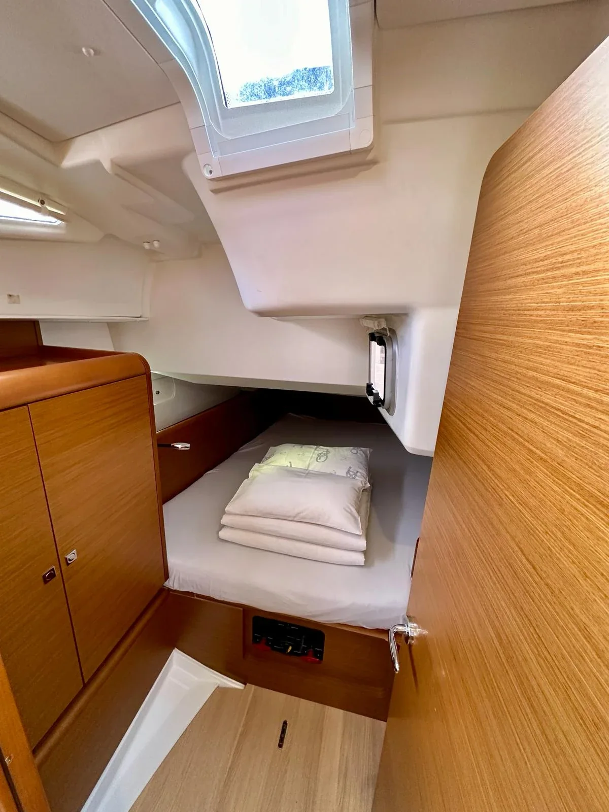 Yacht JEANNEAU Sun Odyssey 449 - Janis - Foto 1