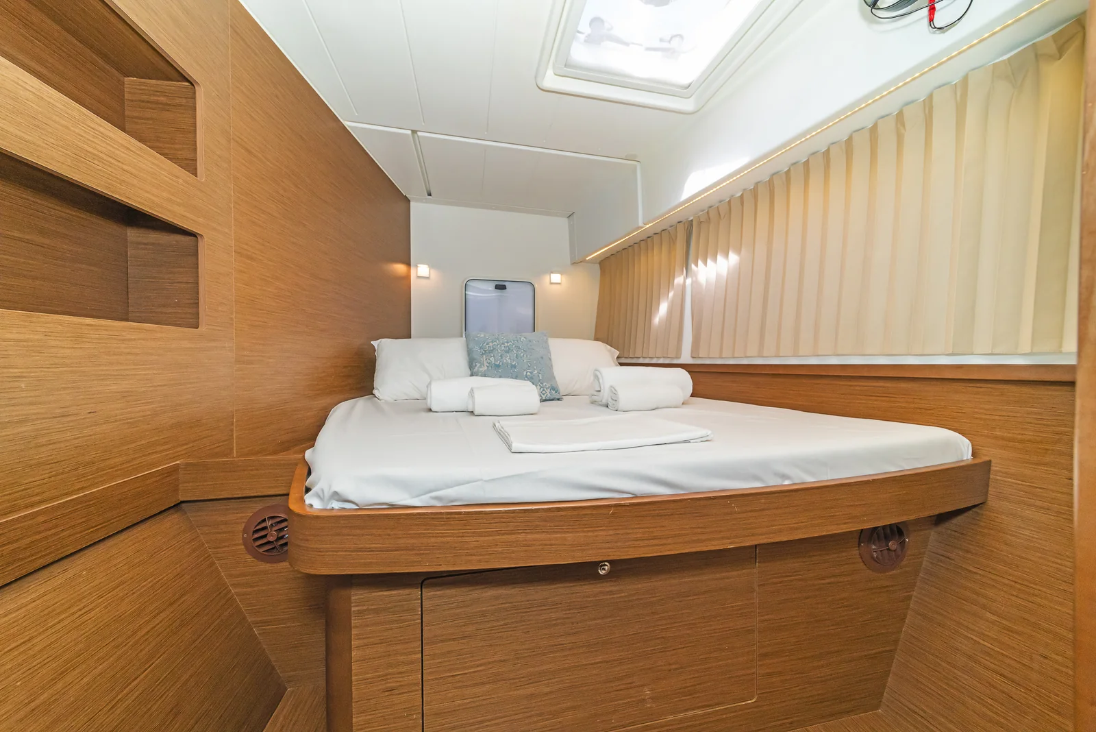 Yacht LAGOON 42 - Equilibrium - Foto 1