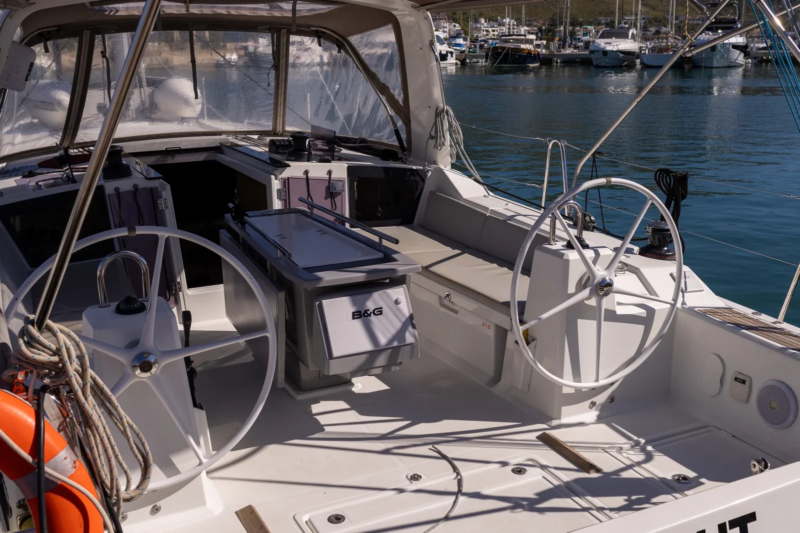 Yacht BENETEAU Oceanis 41.1 - Passepartout - Foto 1