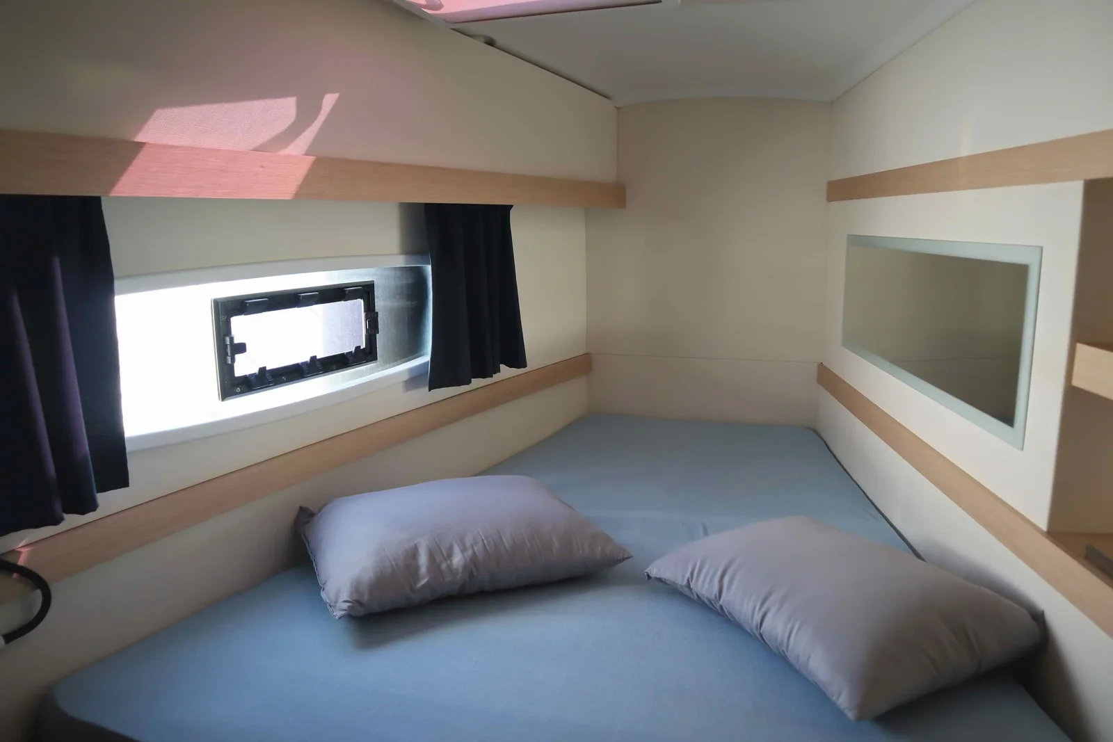 Yacht FOUNTAINE PAJOT Lucia 40 - Alisa - Foto 1