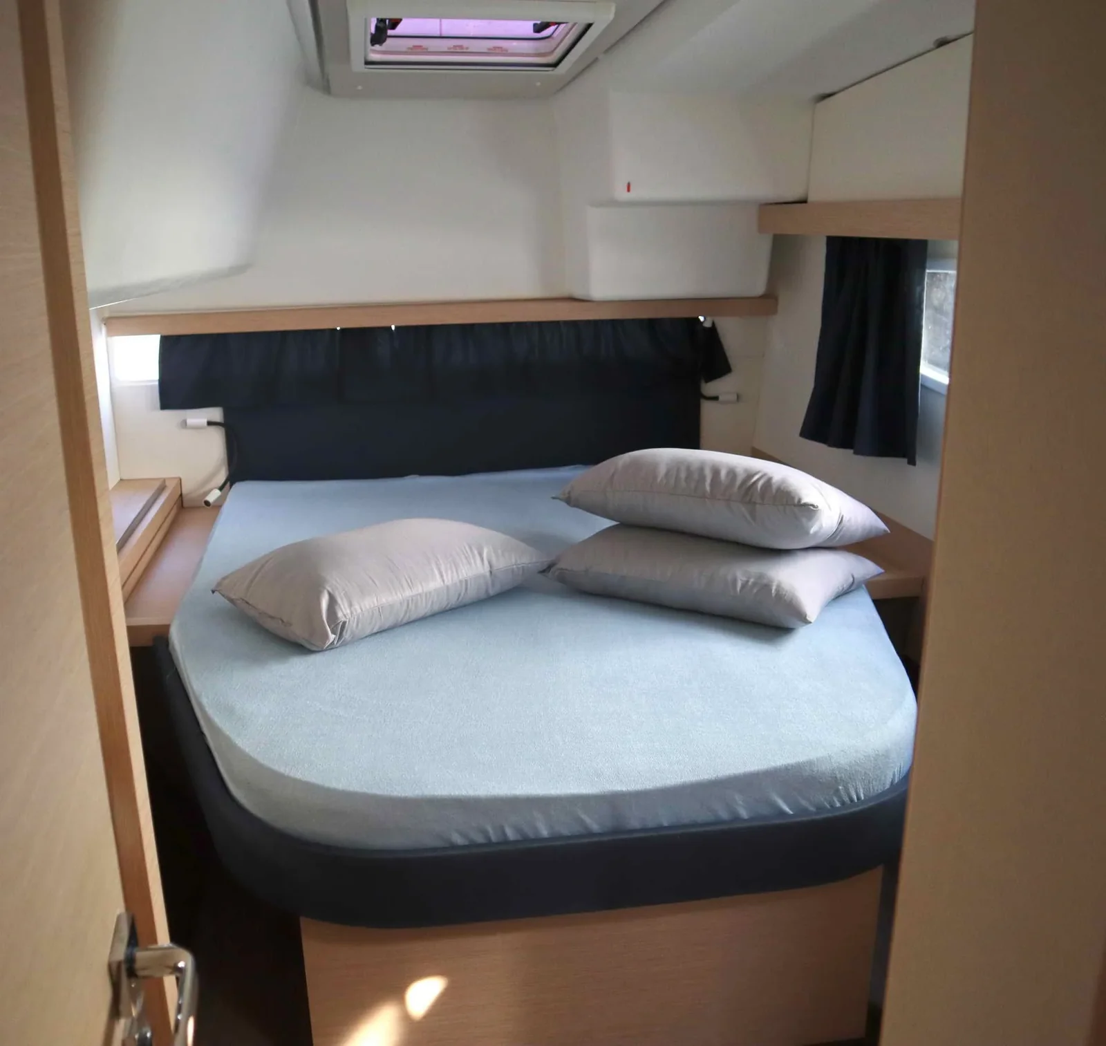 Yacht FOUNTAINE PAJOT Lucia 40 - Alisa - Foto 1