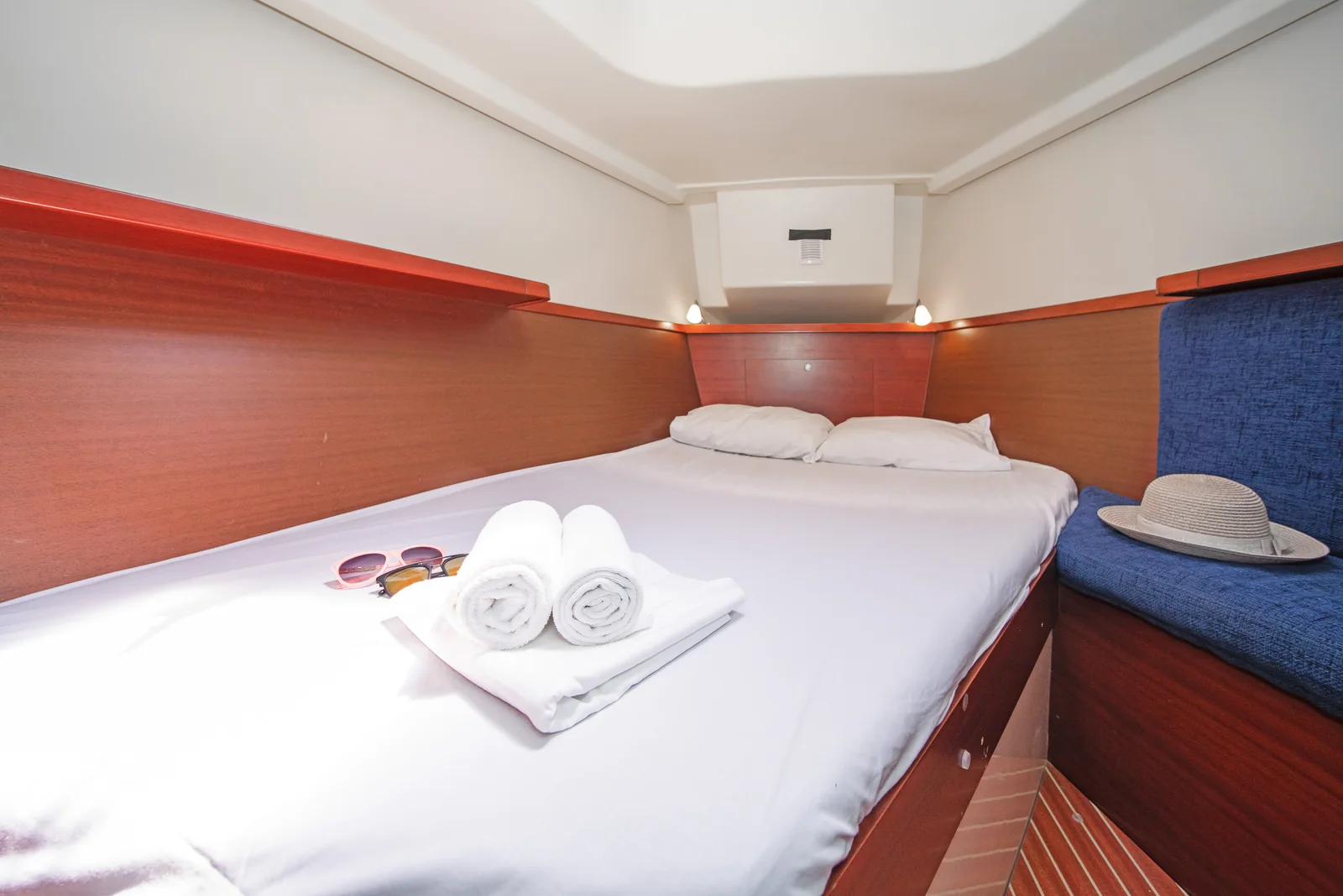Yacht HANSE 400 - Aeolus - Foto 1