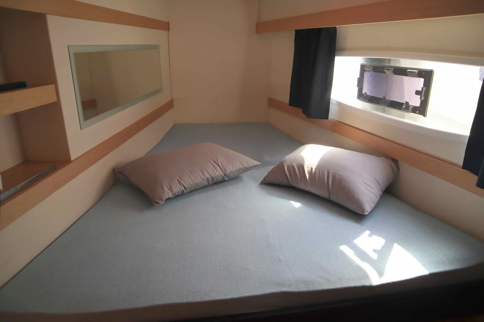 Yacht FOUNTAINE PAJOT Lucia 40 - Alisa - Foto 1