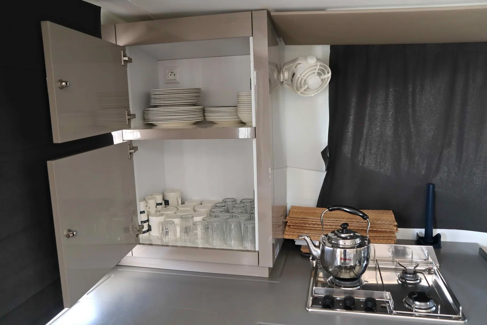 Yacht FOUNTAINE PAJOT Lucia 40 - Alisa - Foto 1
