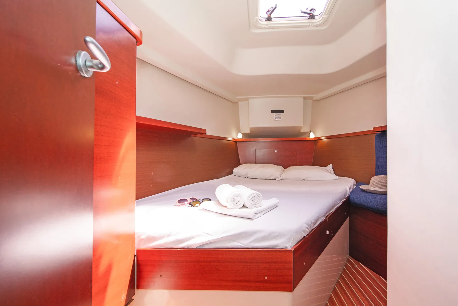 Yacht HANSE 400 - Aeolus - Foto 1