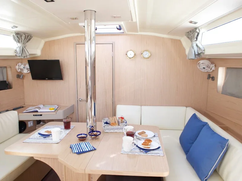 Yacht BENETEAU Oceanis 41.1 - Felice - Foto 1