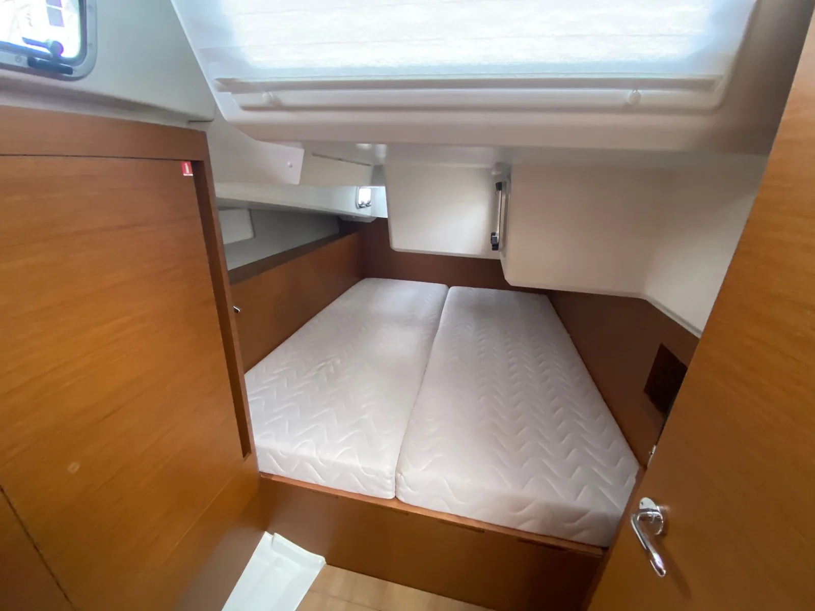 Yacht JEANNEAU Sun Odyssey 490 - Sventola - Foto 1