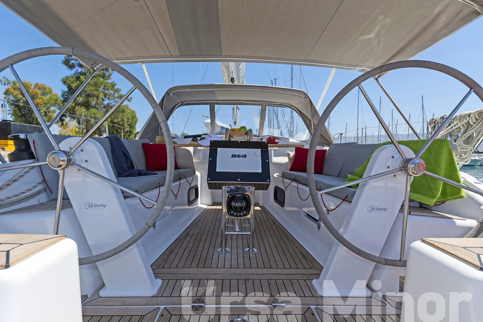 Yacht HANSE 345 - Ursa Minor