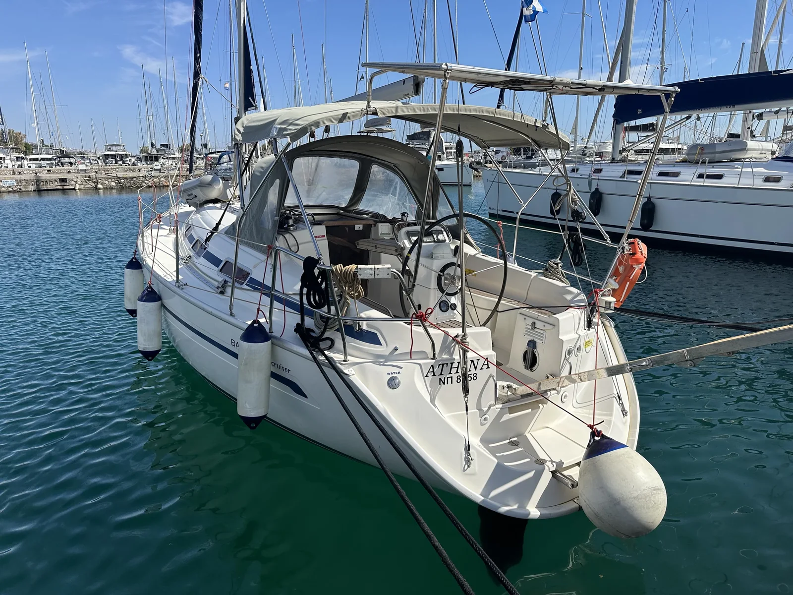 Yacht BAVARIA 32 - Athina