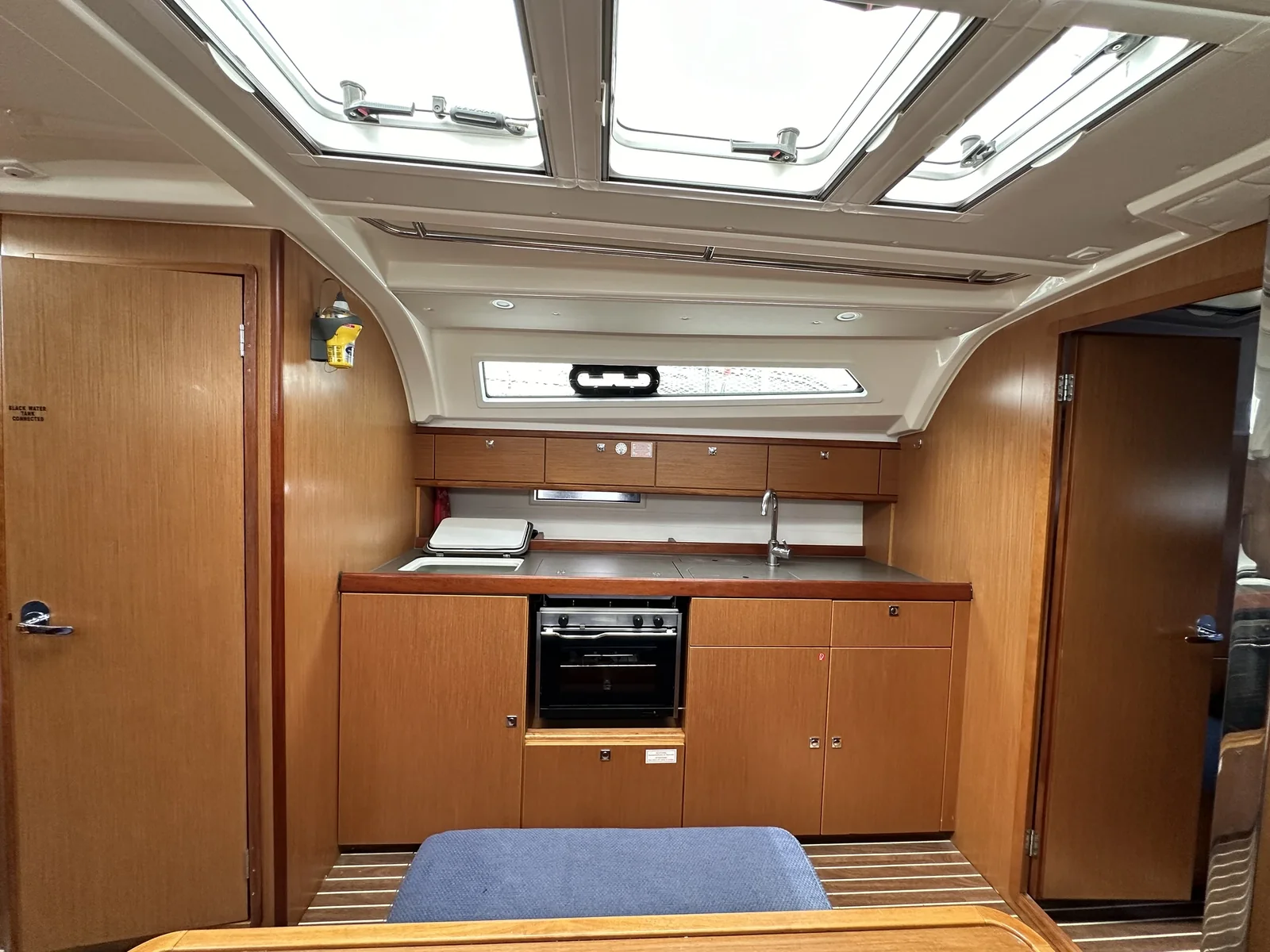 Yacht BAVARIA Cruiser 41 - Yvonne