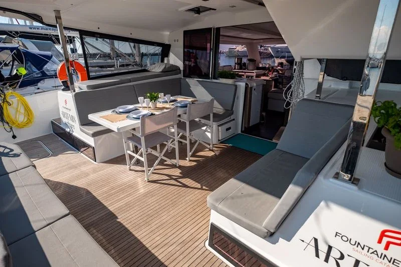 Yacht FOUNTAINE PAJOT Isla 40 - Artemis - Foto 1