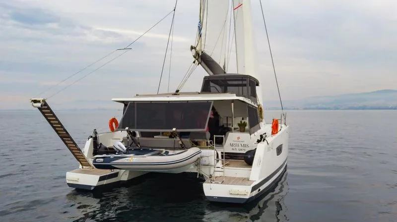 Yacht FOUNTAINE PAJOT Isla 40 - Artemis - Foto 1