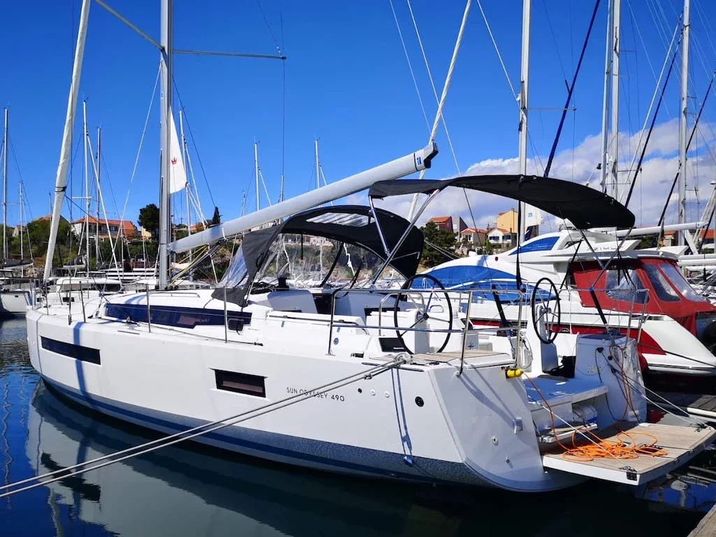 Yacht JEANNEAU Sun Odyssey 490 - Persik - Foto 1