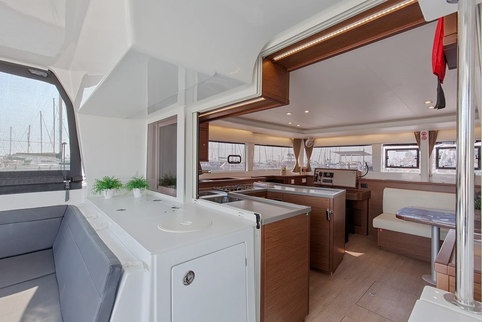 Yacht LAGOON 450 F - Smile - Foto 1