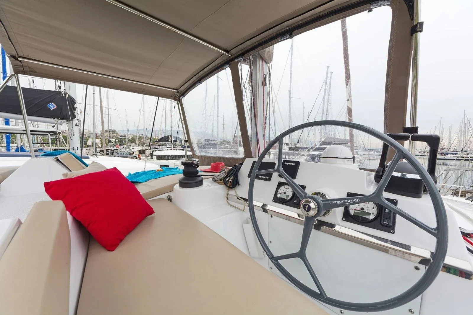 Yacht CATANA Bali 4.1 - Golden Waters - Foto 1