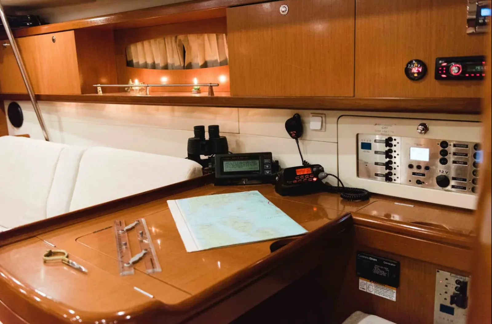 Yacht BENETEAU Oceanis 54 - Alex - Foto 1