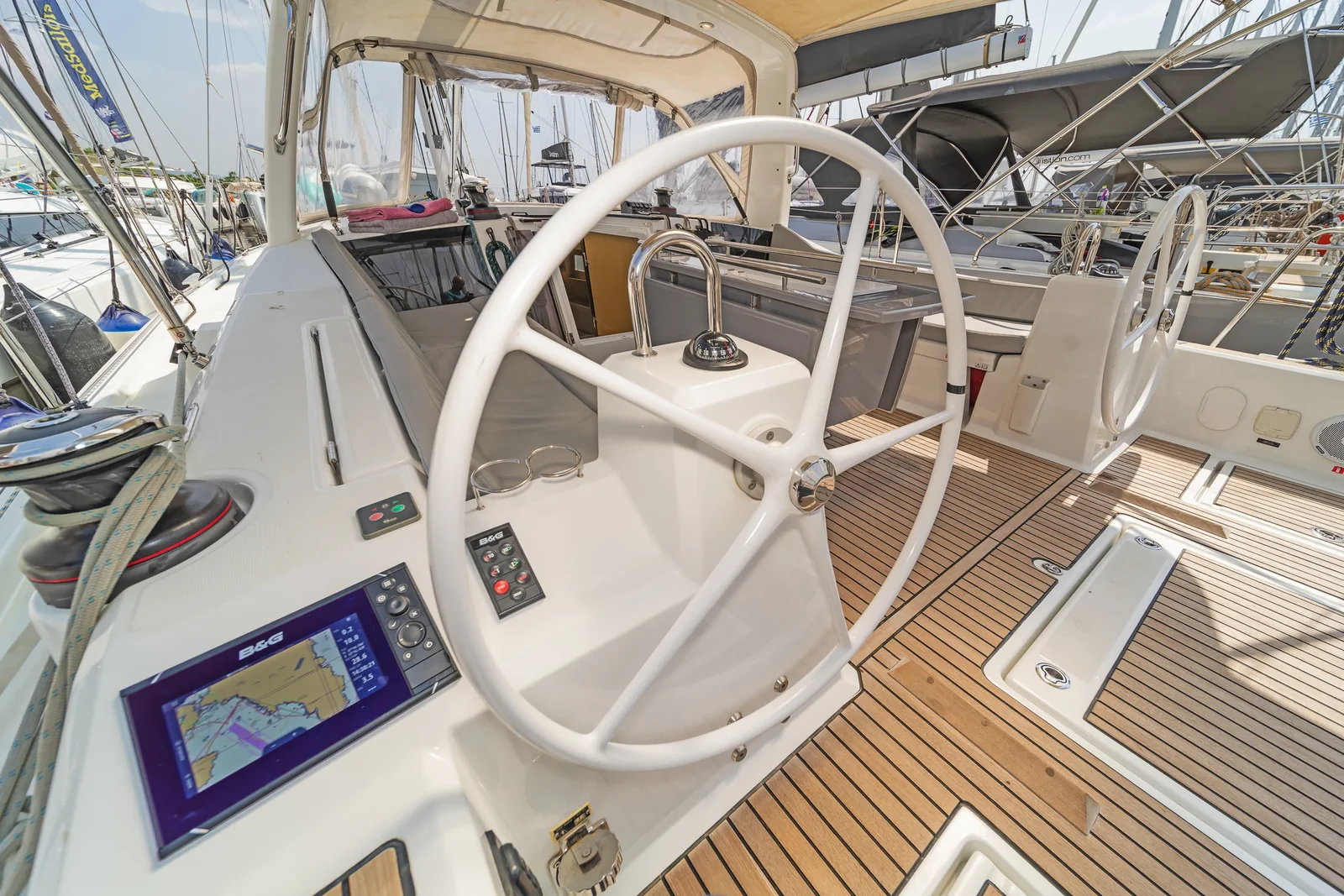 Yacht BENETEAU Oceanis 41.1 - Silver Eintzel - Foto 1