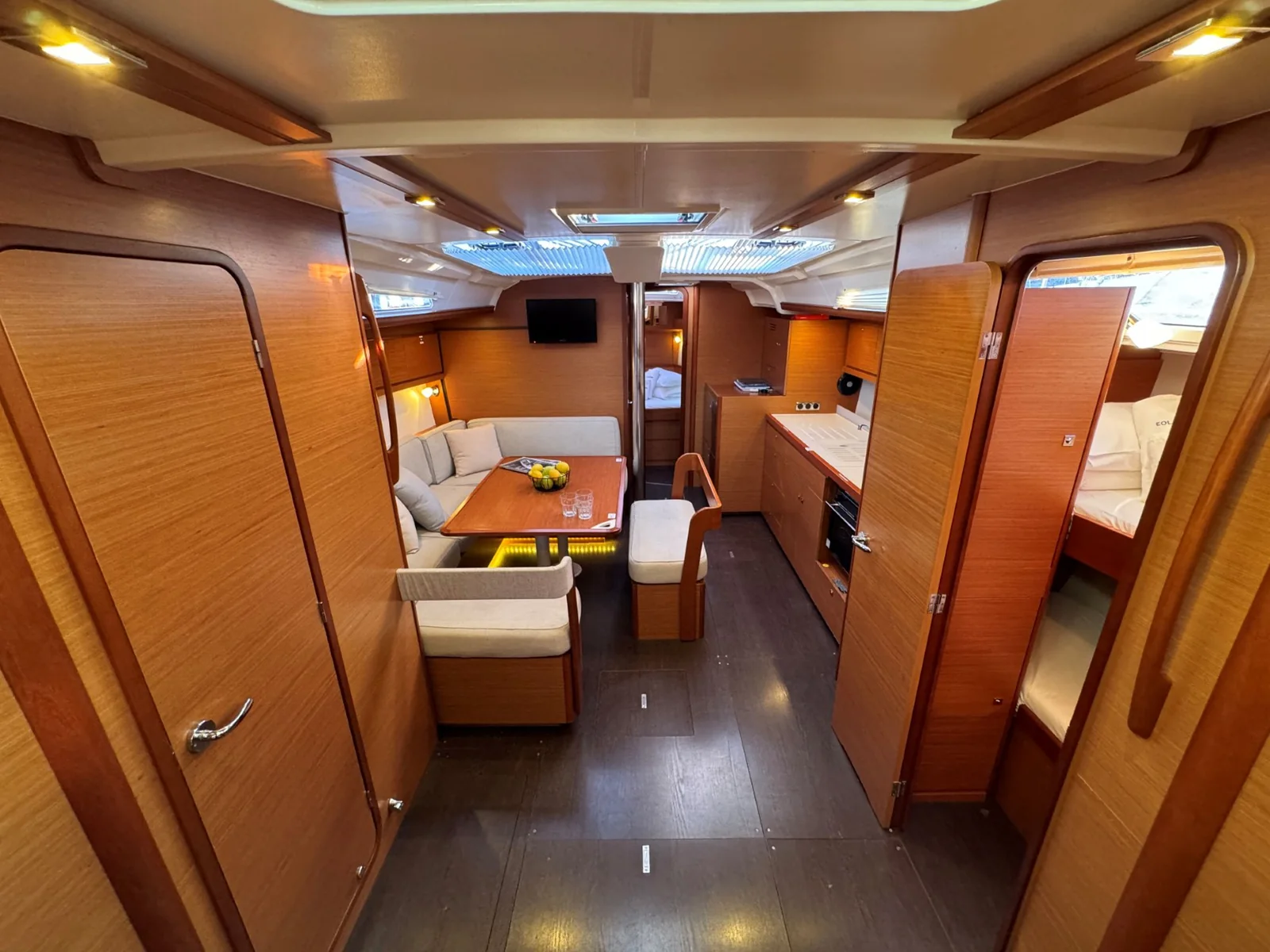 Yacht DUFOUR 430 Grand Large - Levan - Foto 1