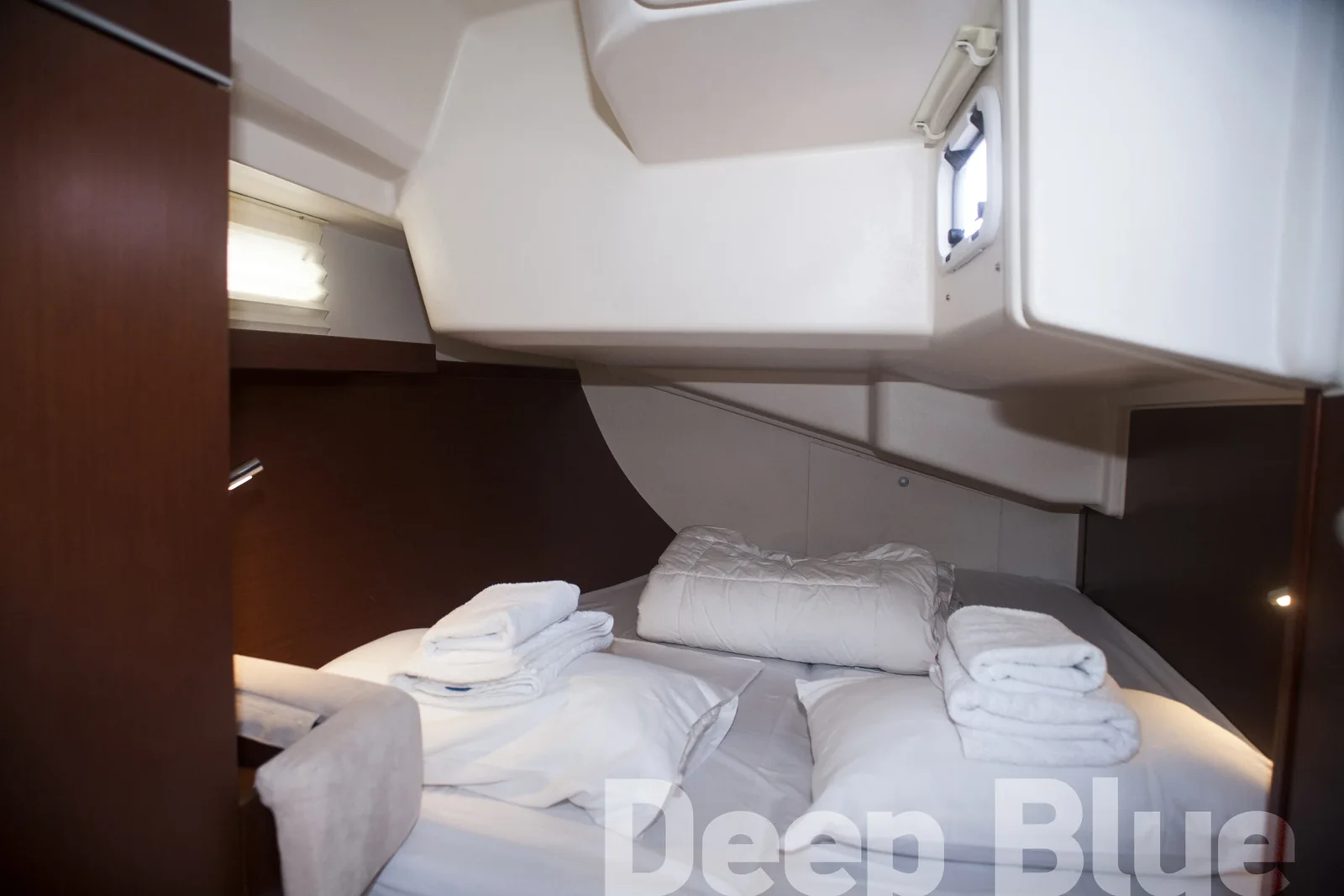 Yacht HANSE 415 - Deep Blue