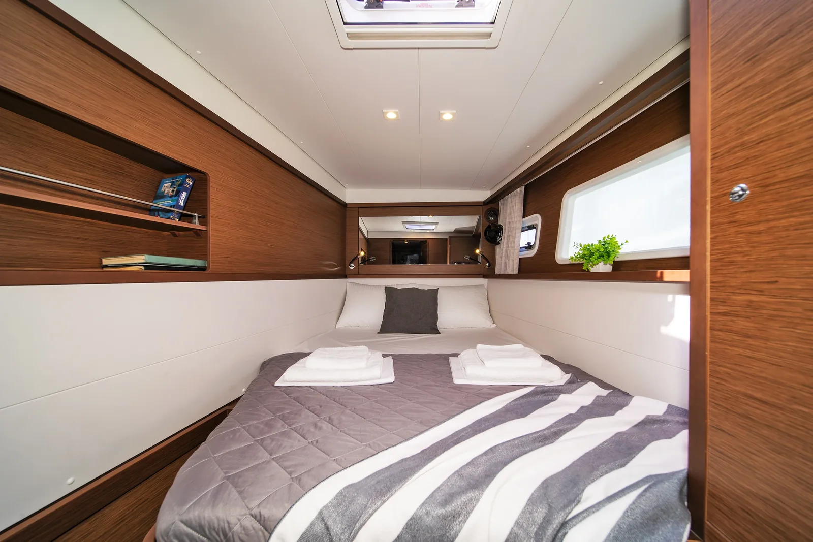Yacht LAGOON 450 F - Thetis - Foto 1