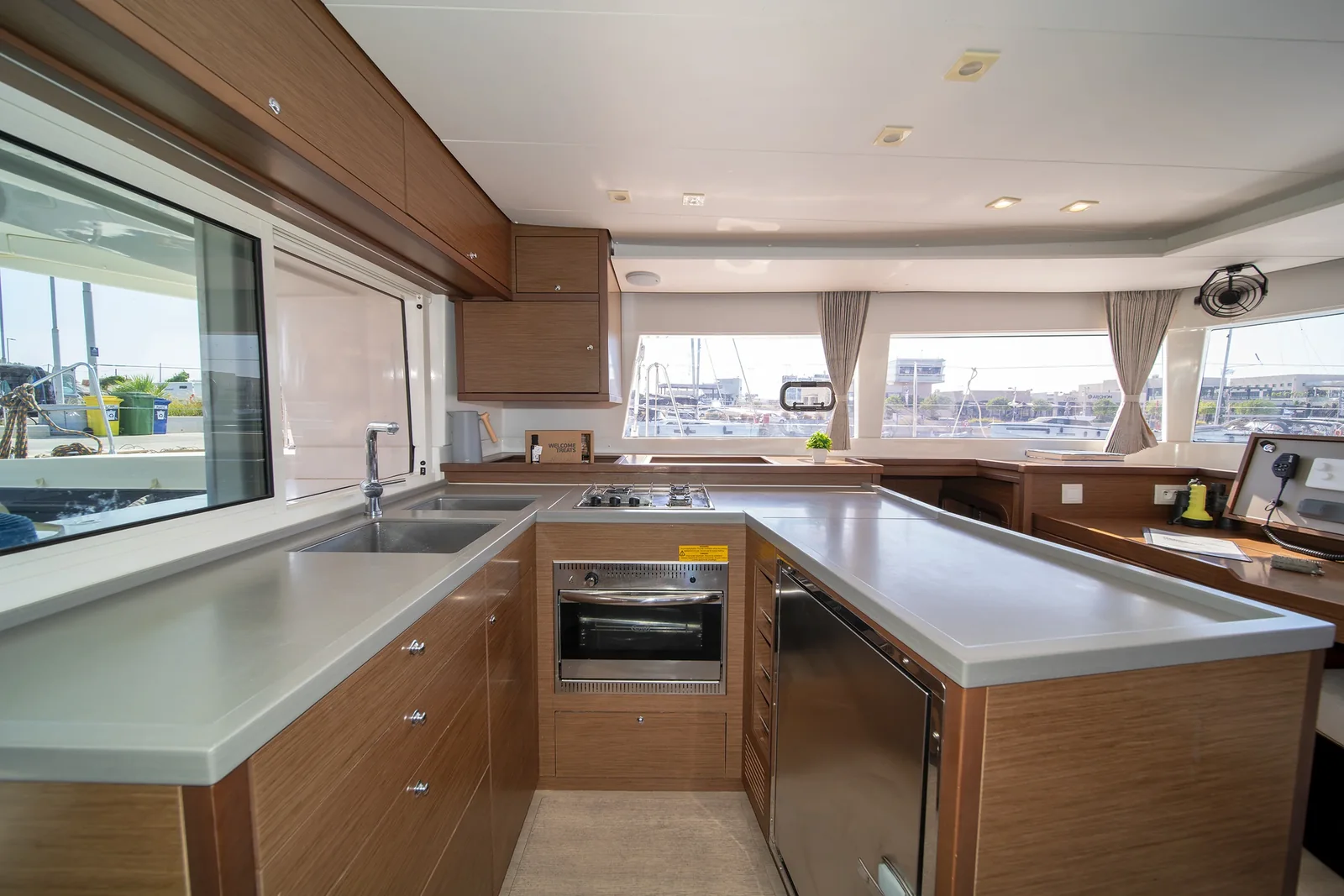 Yacht LAGOON 450 F - Thetis - Foto 1