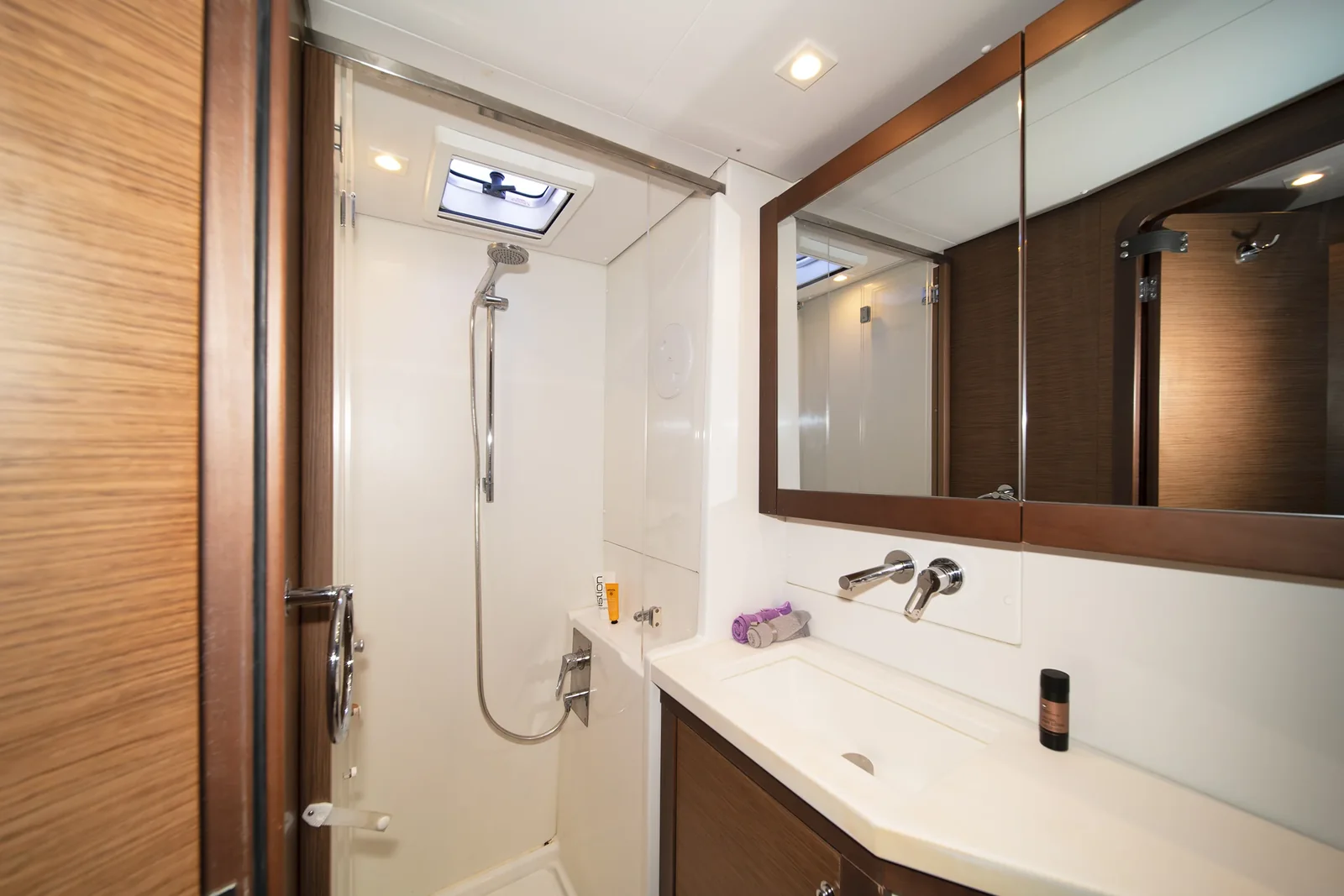 Yacht LAGOON 450 F - Thetis - Foto 1