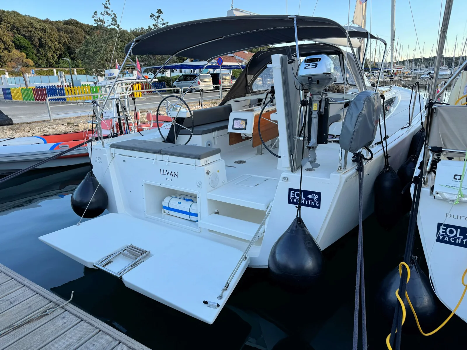 Yacht DUFOUR 430 Grand Large - Levan - Foto 1
