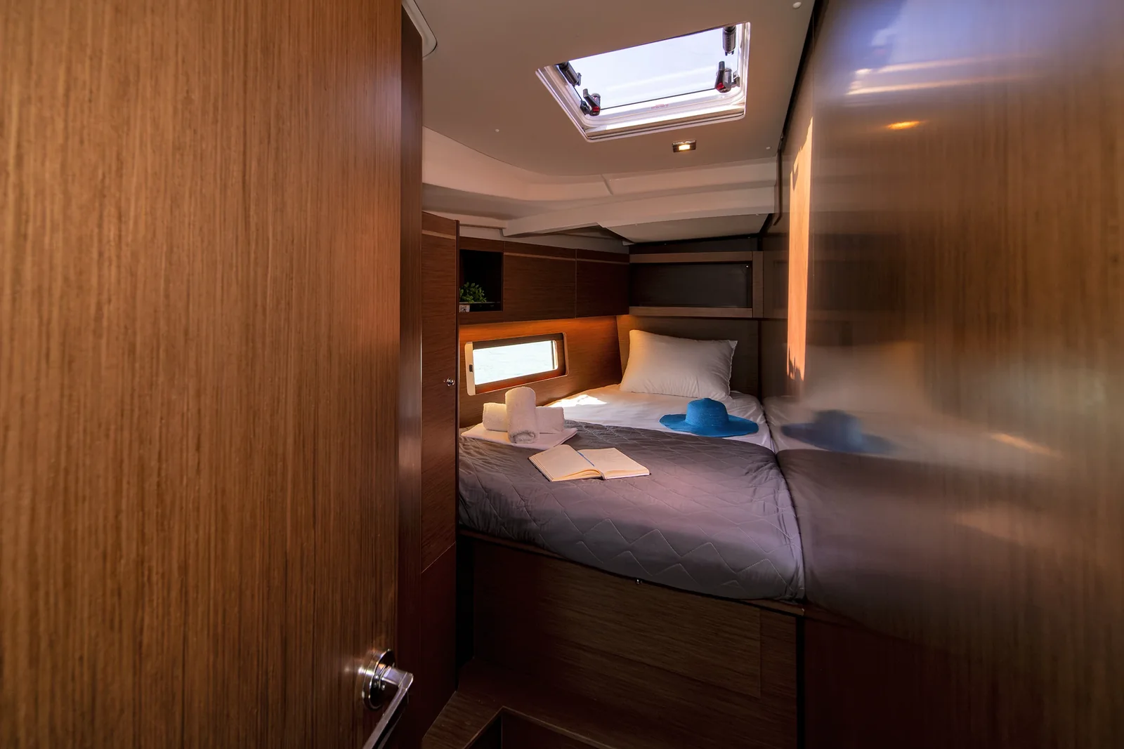Yacht BENETEAU Oceanis 46.1 - Rebekka Blue - Foto 1