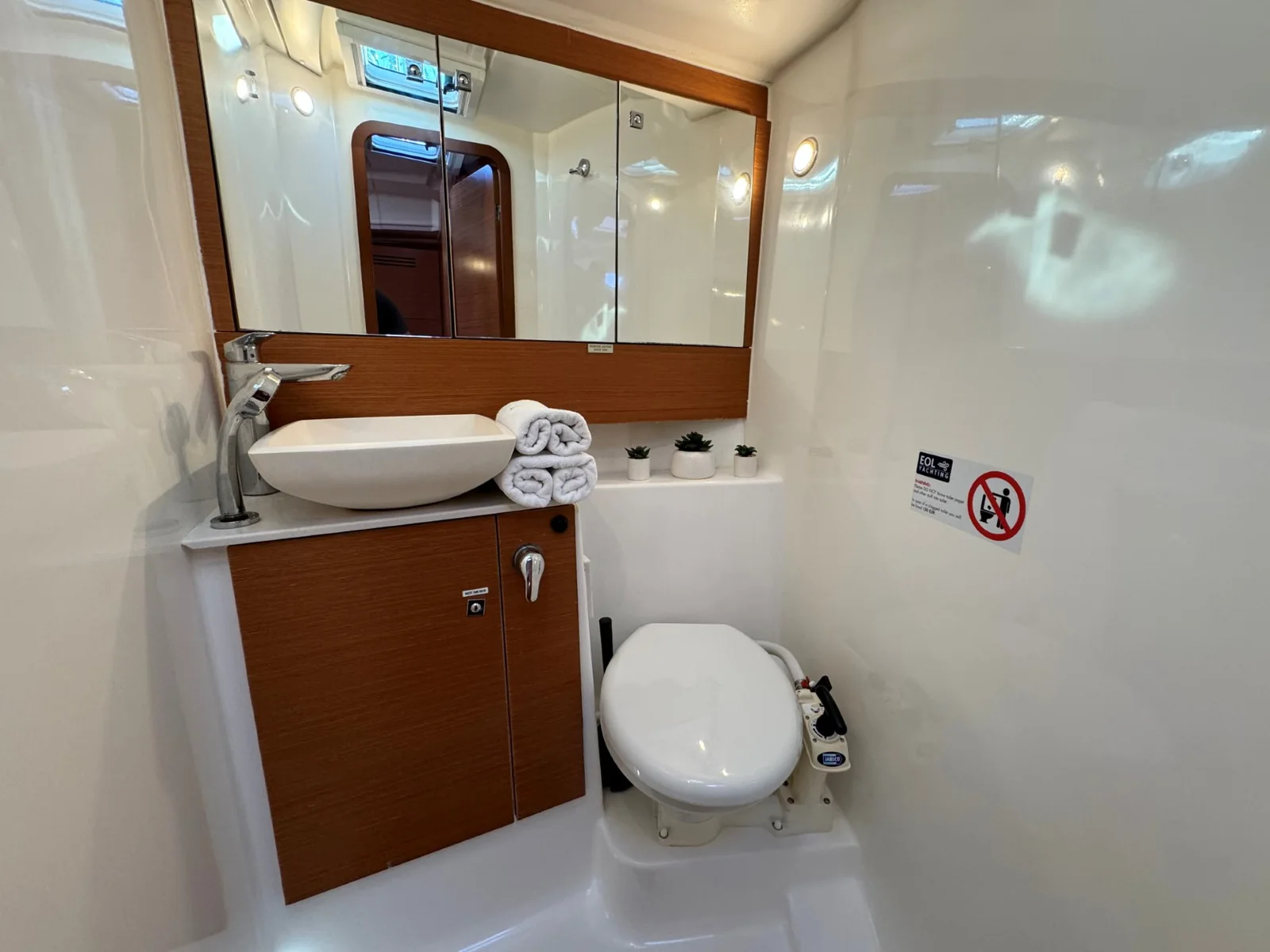 Yacht DUFOUR 430 Grand Large - Levan - Foto 1