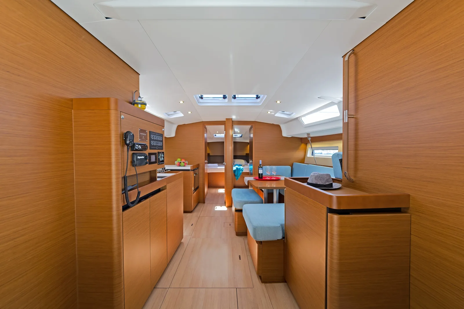Yacht JEANNEAU Sun Odyssey 490 - Captain George - Foto 1