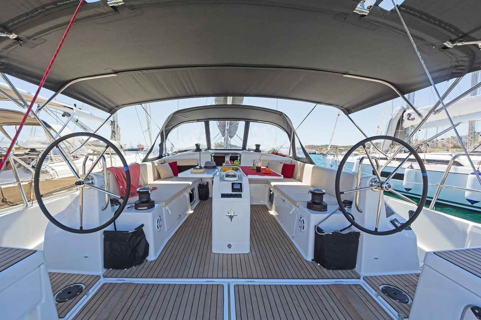 Yacht JEANNEAU Sun Odyssey 490 - Captain George - Foto 1
