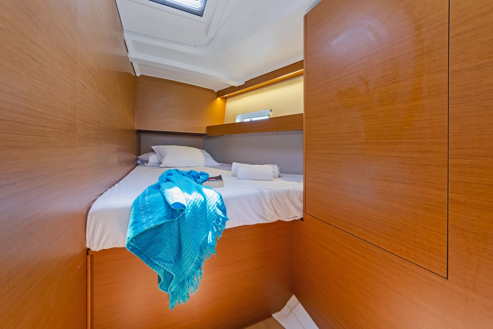 Yacht JEANNEAU Sun Odyssey 490 - Captain George - Foto 1