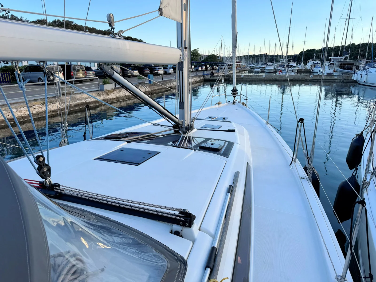 Yacht DUFOUR 430 Grand Large - Levan - Foto 1