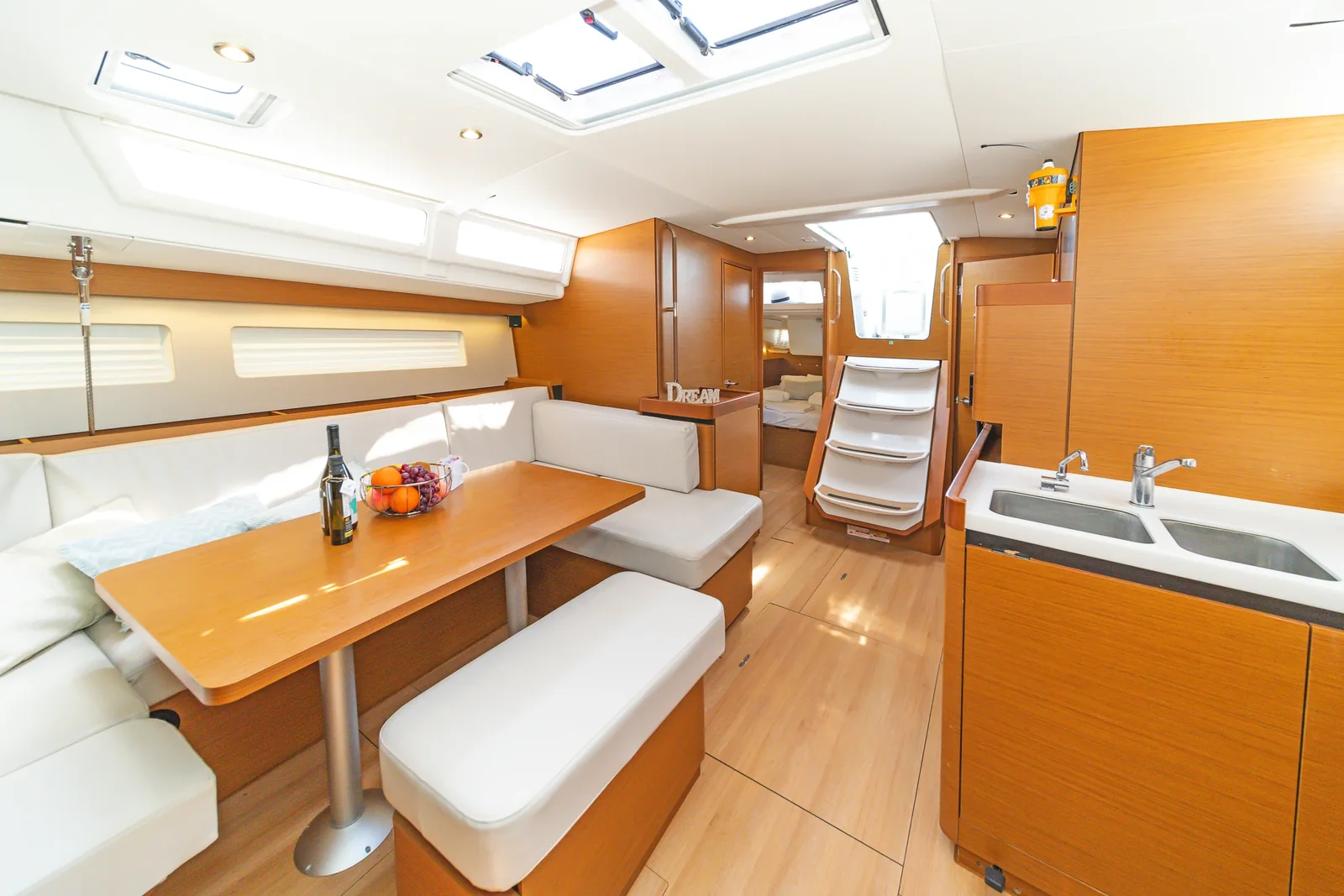 Yacht JEANNEAU Sun Odyssey 490 - Pileas - Foto 1