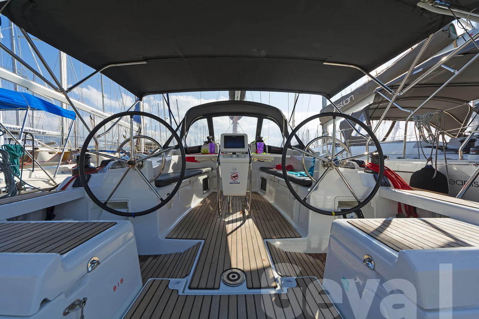 Yacht JEANNEAU Sun Odyssey 419 - Geva I - Foto 1