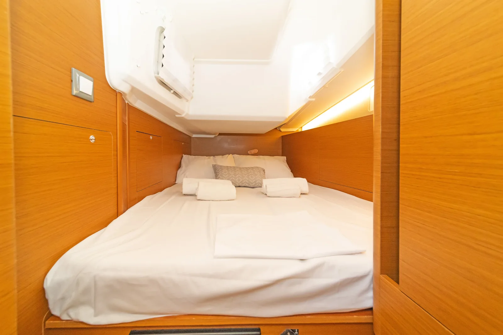 Yacht JEANNEAU Sun Odyssey 410 - Sea Whisper - Foto 1