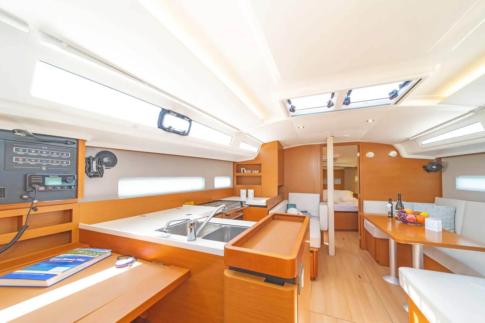Yacht JEANNEAU Sun Odyssey 410 - Sea Whisper - Foto 1