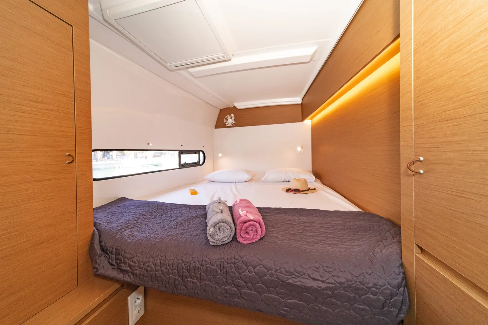 Yacht EXCESS-CATAMARANS 11 - Phos