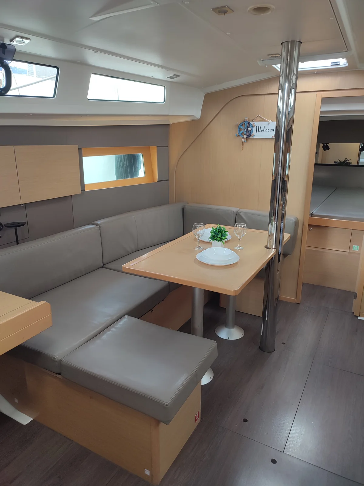 Yacht BENETEAU Oceanis 38 - Zografia - Foto 9