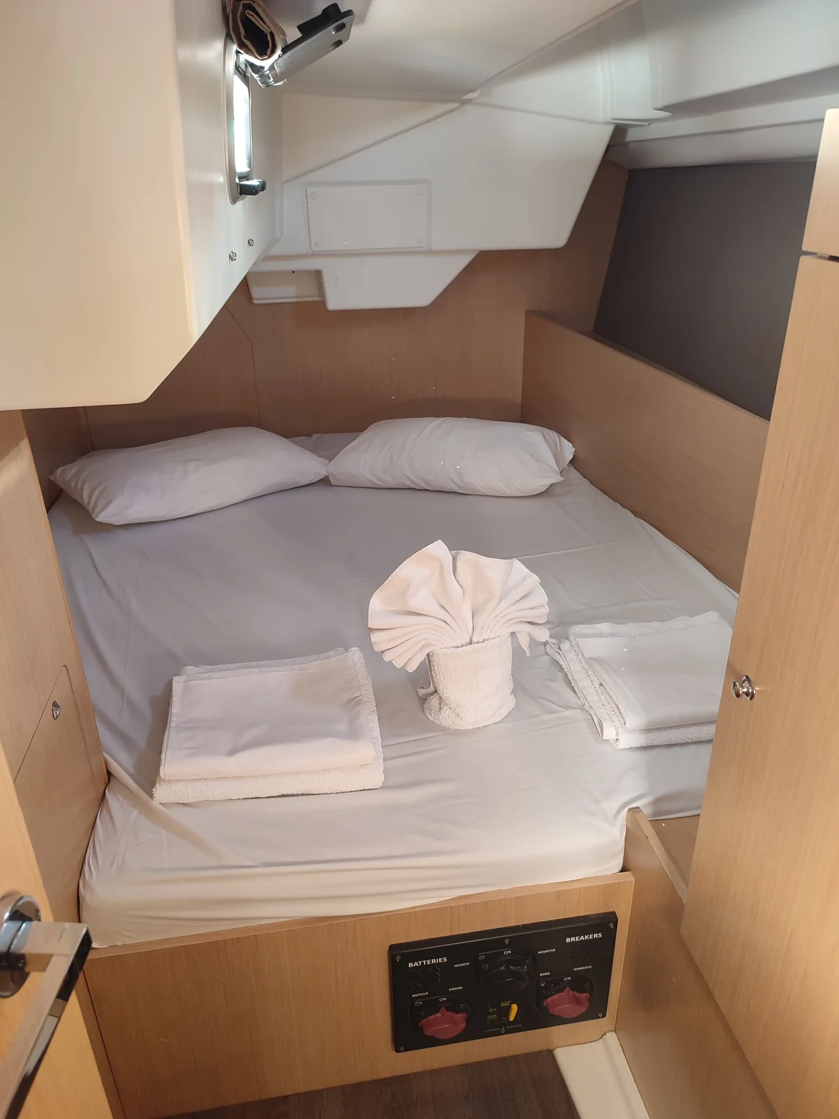 Yacht BENETEAU Oceanis 38 - Zografia - Foto 13
