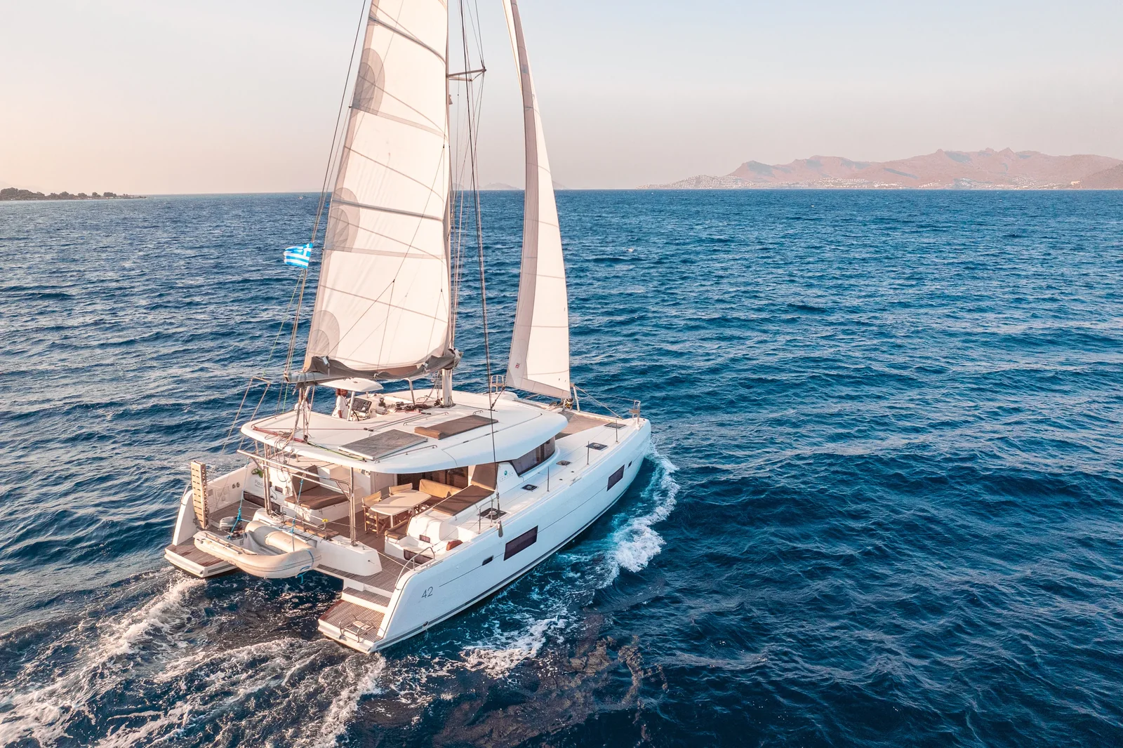 Yacht LAGOON 42 - Plous - Foto 1
