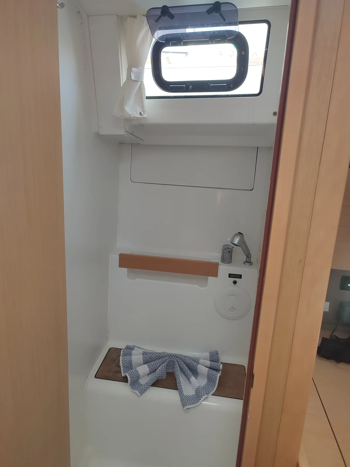 Yacht BENETEAU Oceanis 38 - Zografia - Foto 15