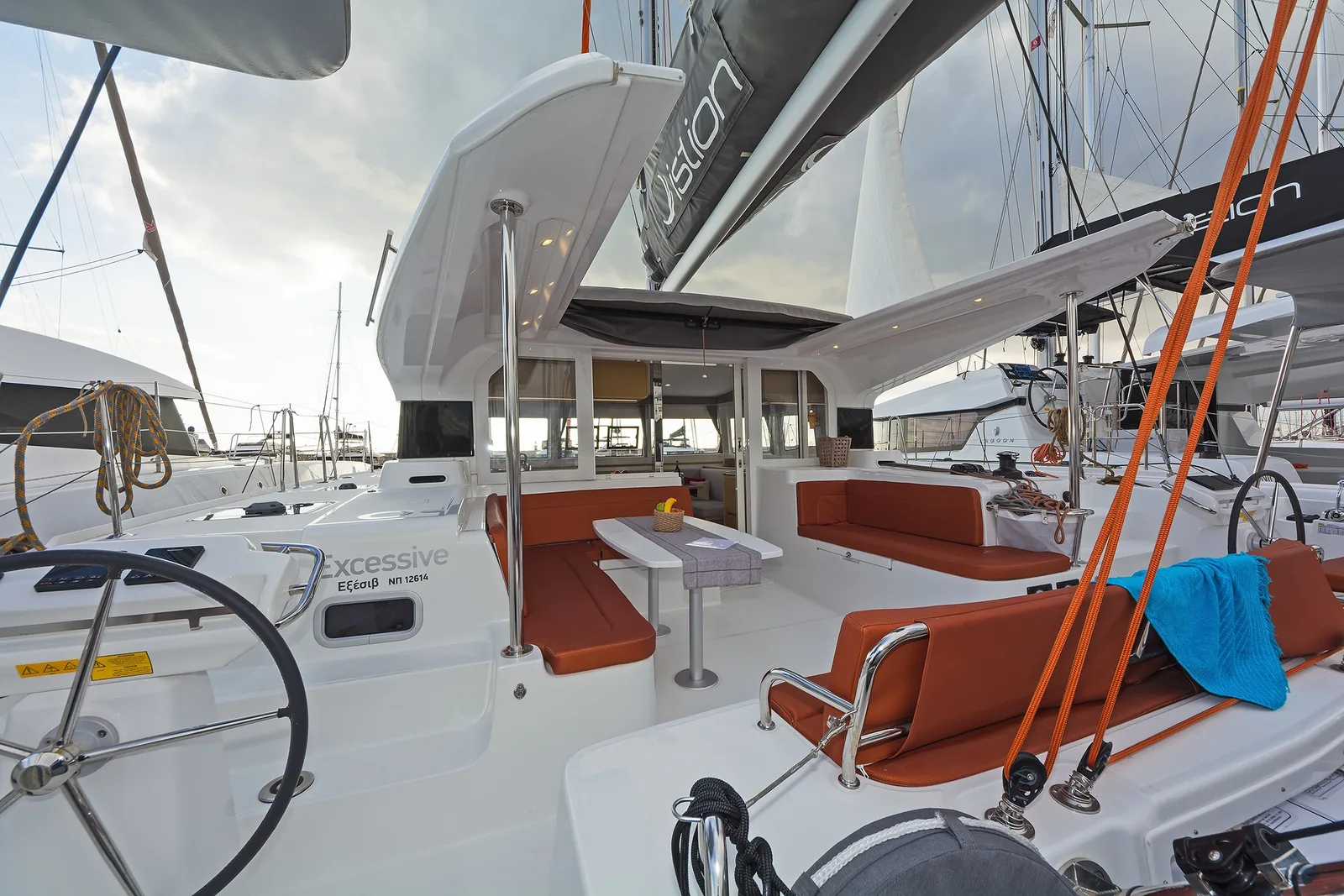 Yacht EXCESS-CATAMARANS 12 - Excessive