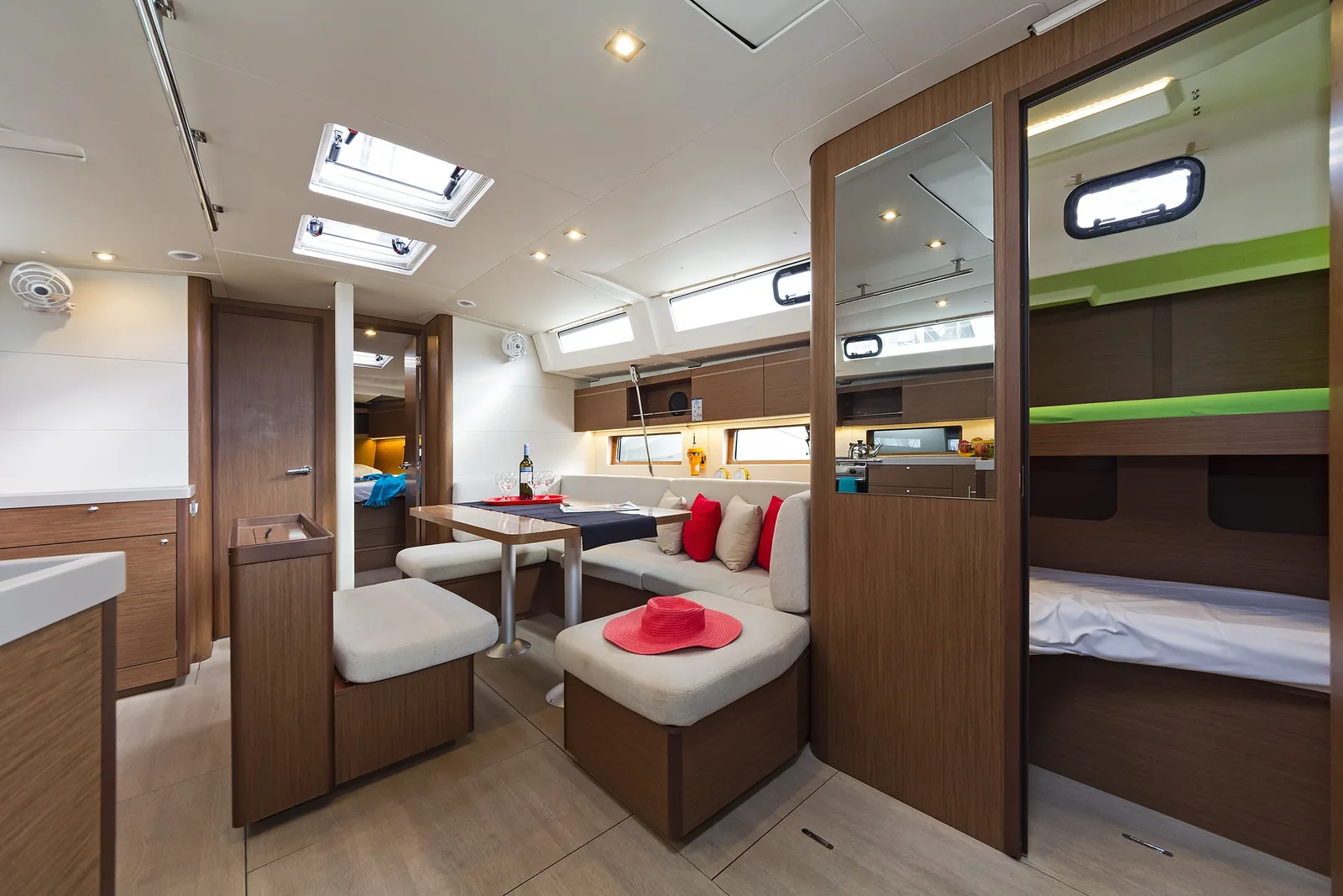 Yacht BENETEAU Oceanis 46.1 - Salty Kiss - Foto 1