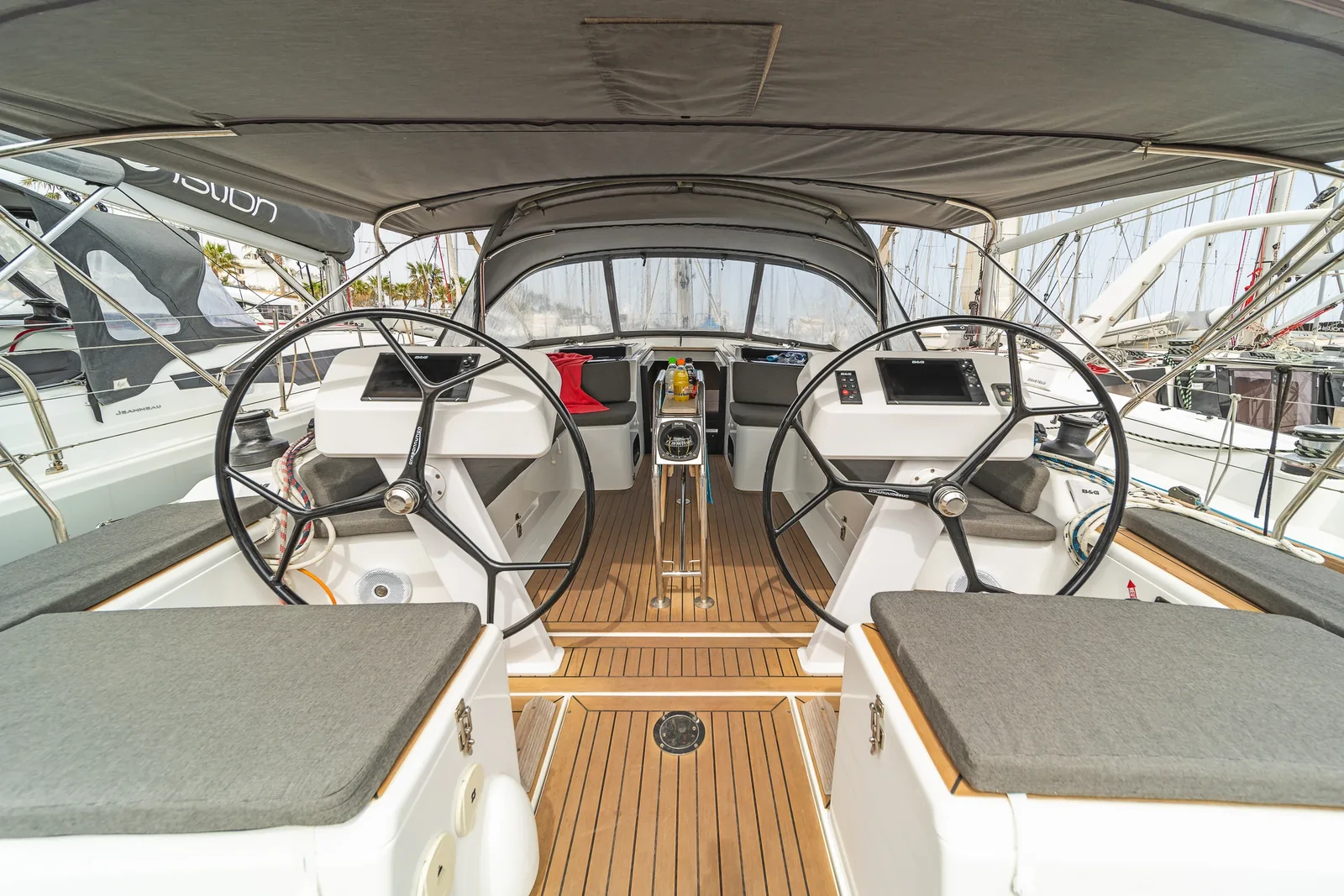 Yacht HANSE 458 - Meraki of London - Foto 1