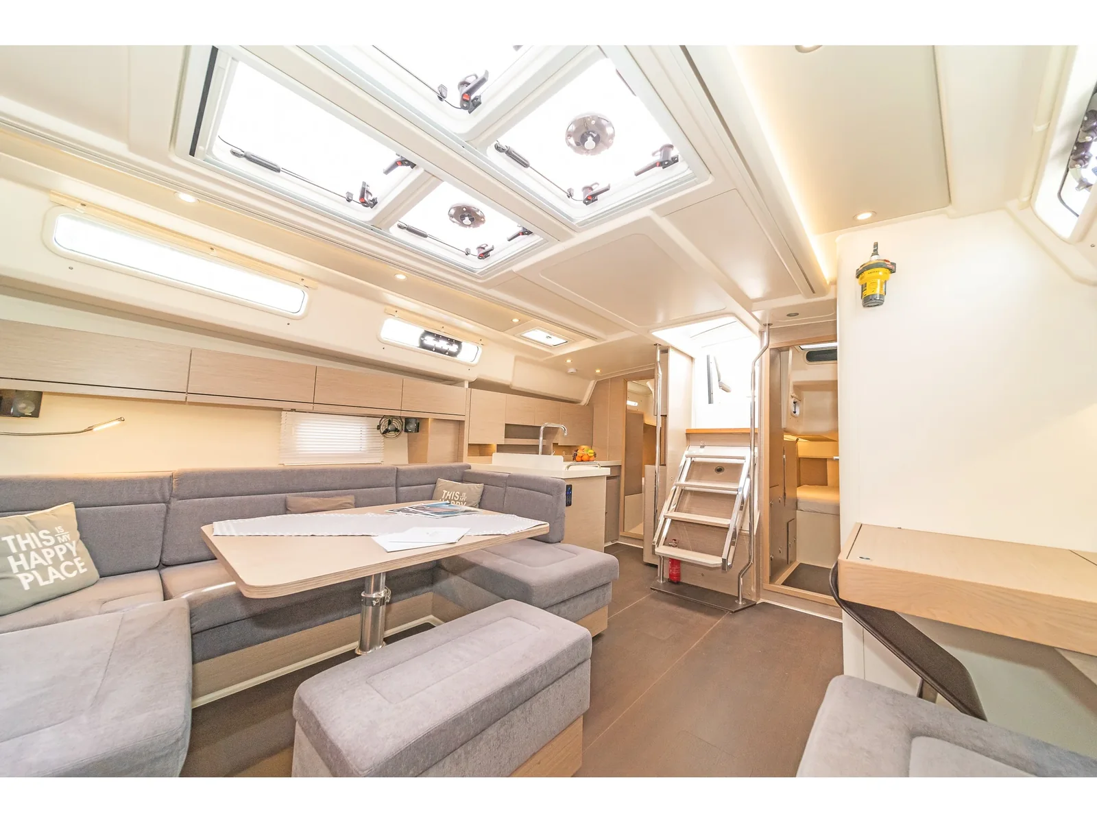Yacht HANSE 458 - Meraki of London - Foto 1