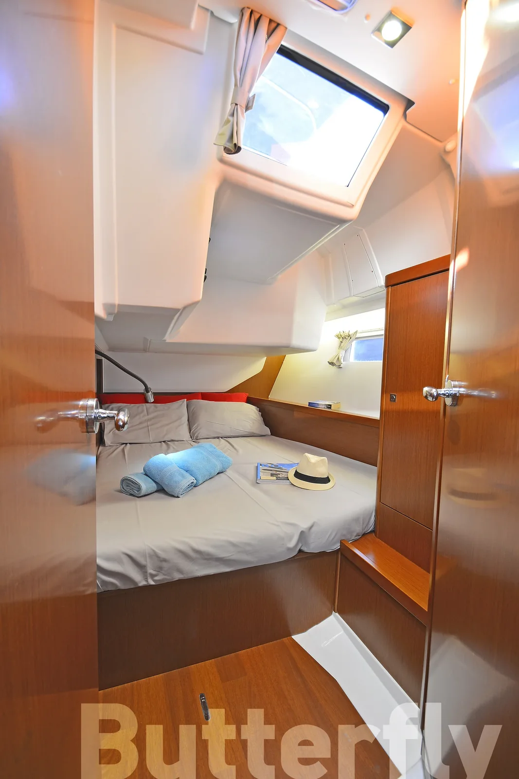 Yacht BENETEAU Oceanis 45 - Butterfly - Foto 1
