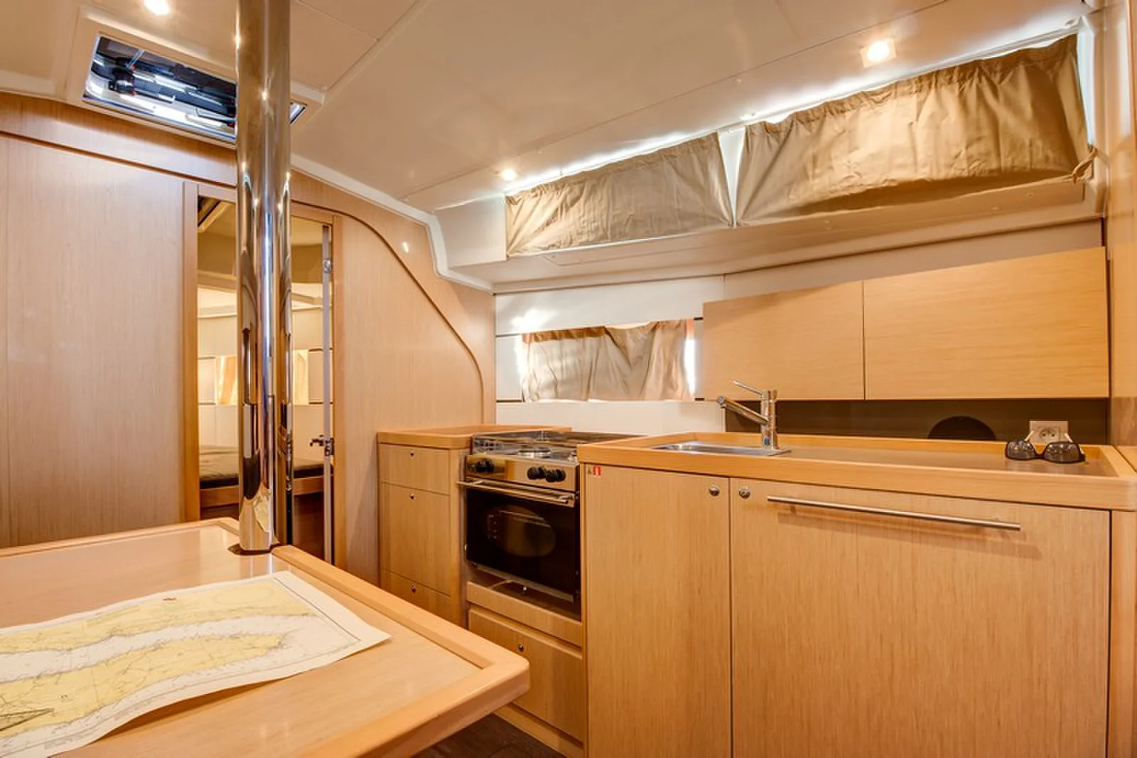 Yacht BENETEAU Oceanis 38 - Arsen - Foto 1