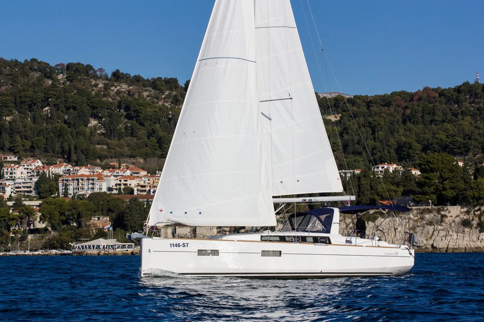Yacht BENETEAU Oceanis 38 - Arsen - Foto 1